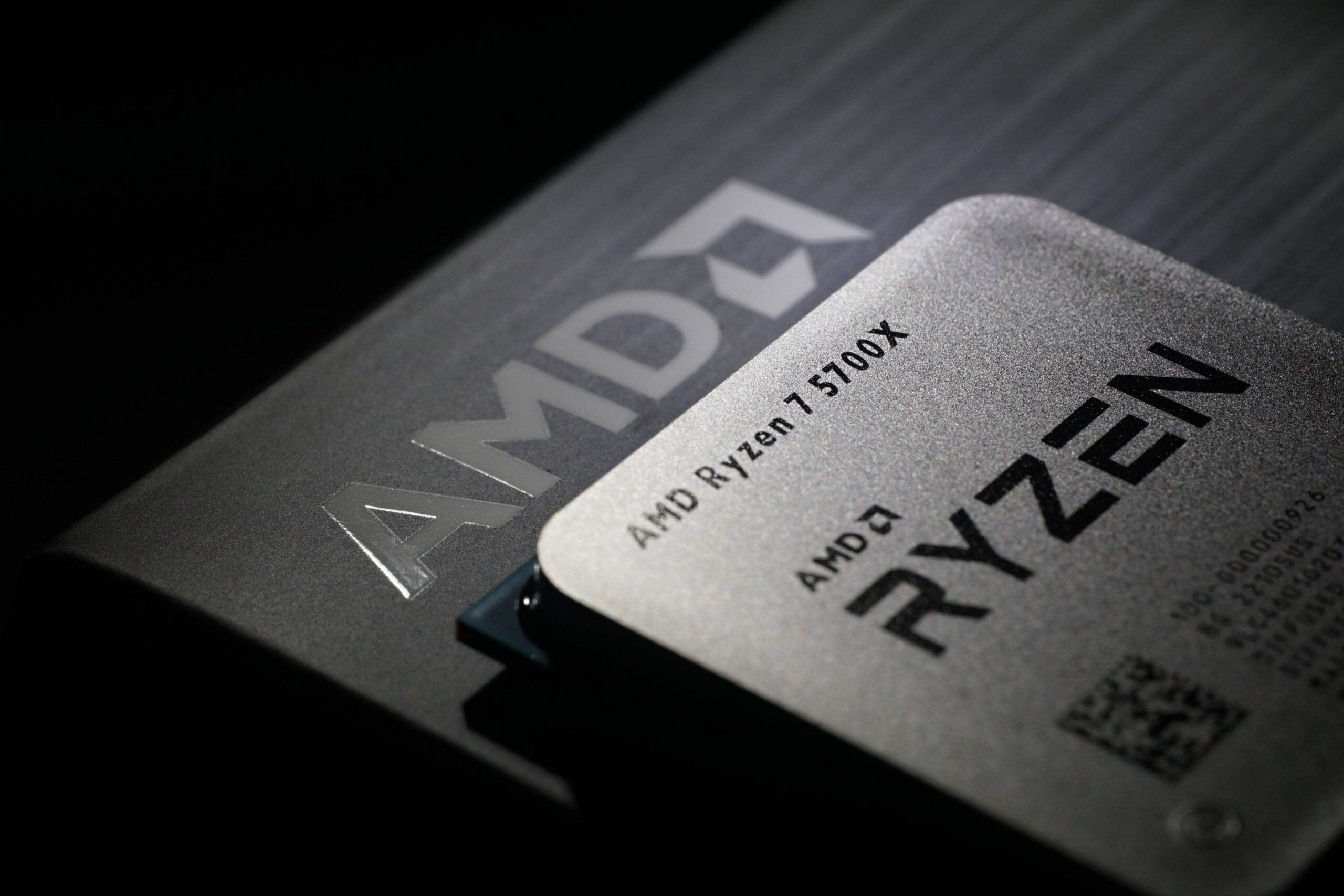 پردازنده AMD Ryzen 7 5700X