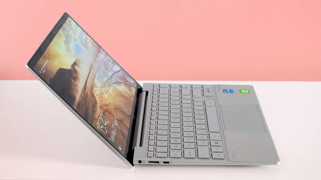 3. لپ تاپ اچ پی HP Envy 13