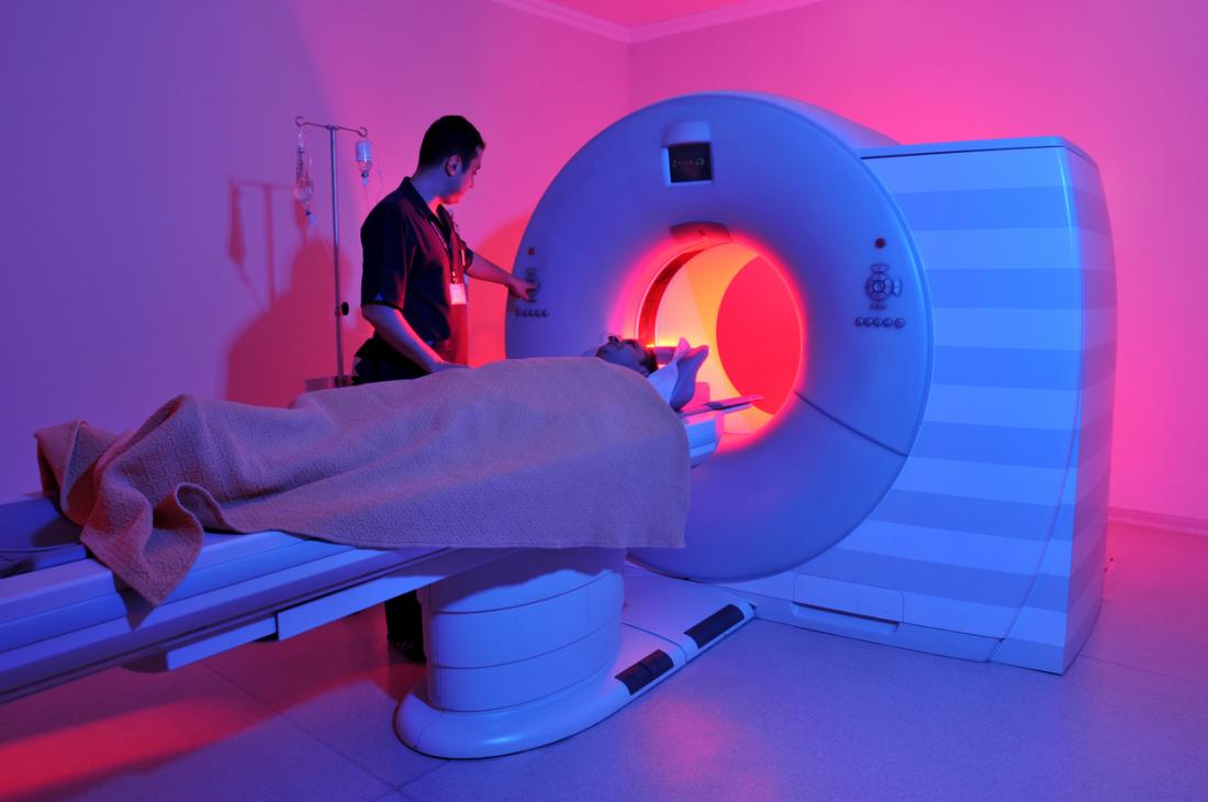 عوارض آزمایش MRI